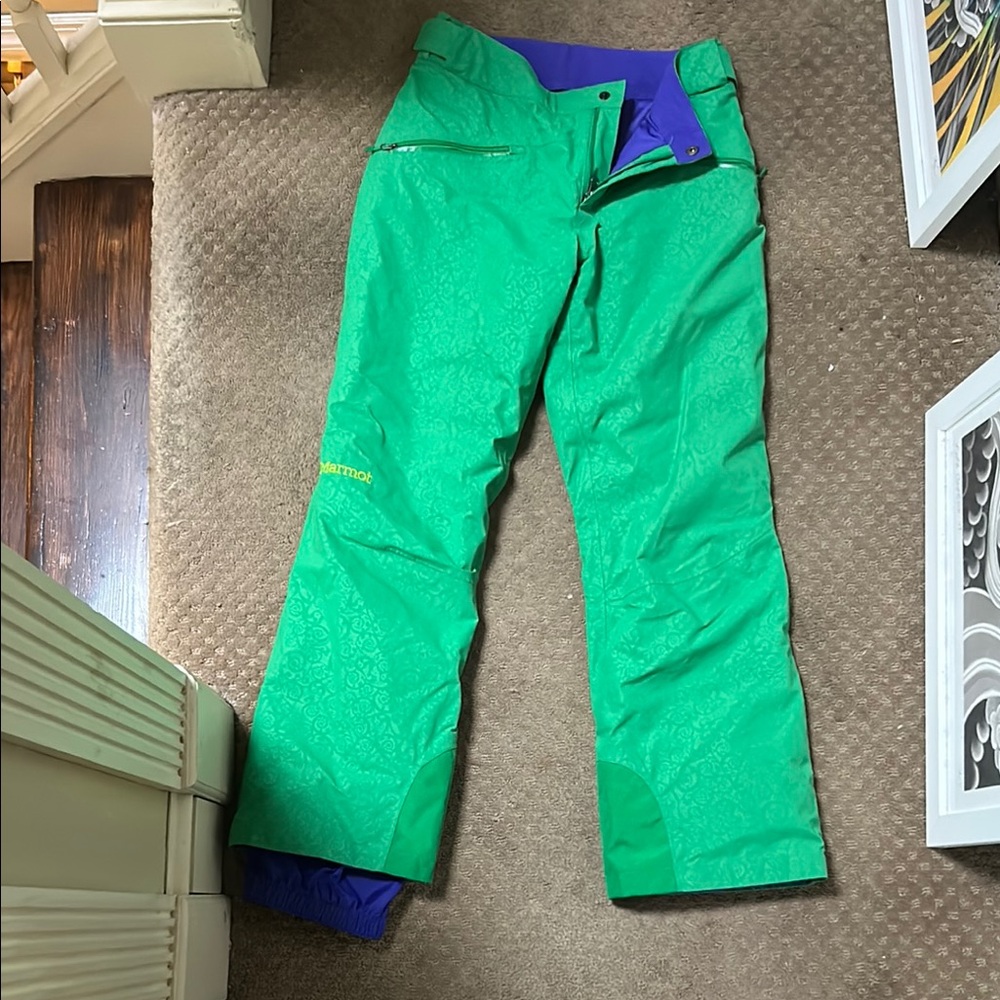 Marmot women’s Green Snow Pants, Small, Purple Fleece Lining